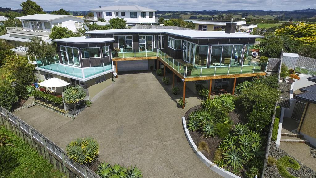 Tahi Lodge - Matakana Coast Snells Beach Exterior photo