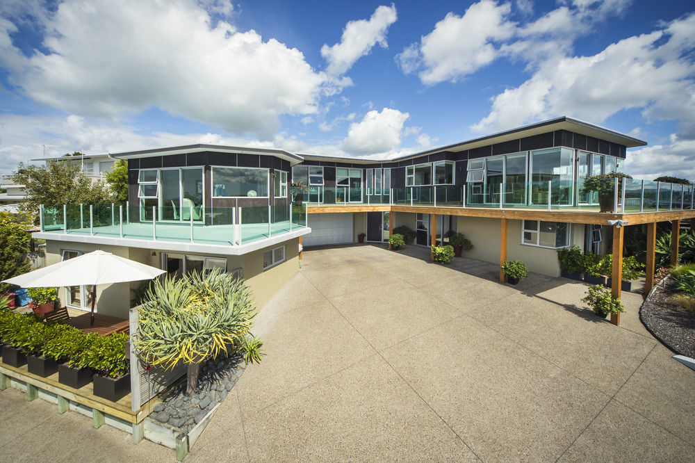 Tahi Lodge - Matakana Coast Snells Beach Exterior photo